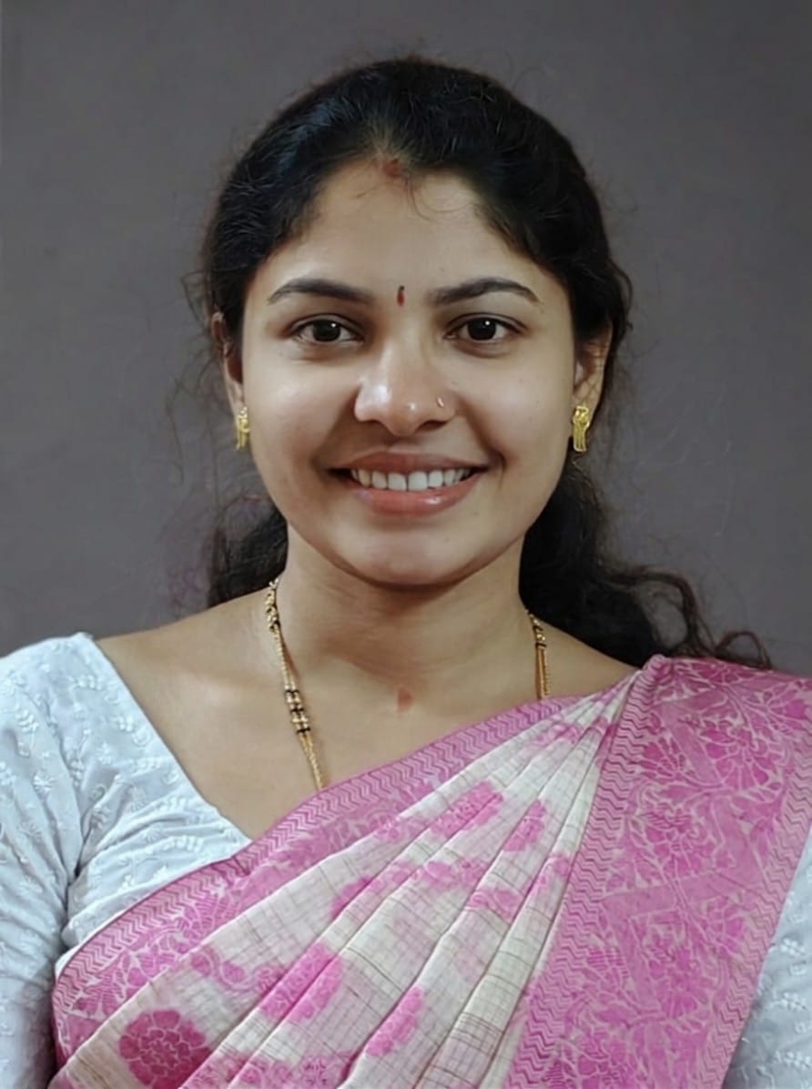 <strong>Yogini E <strong>