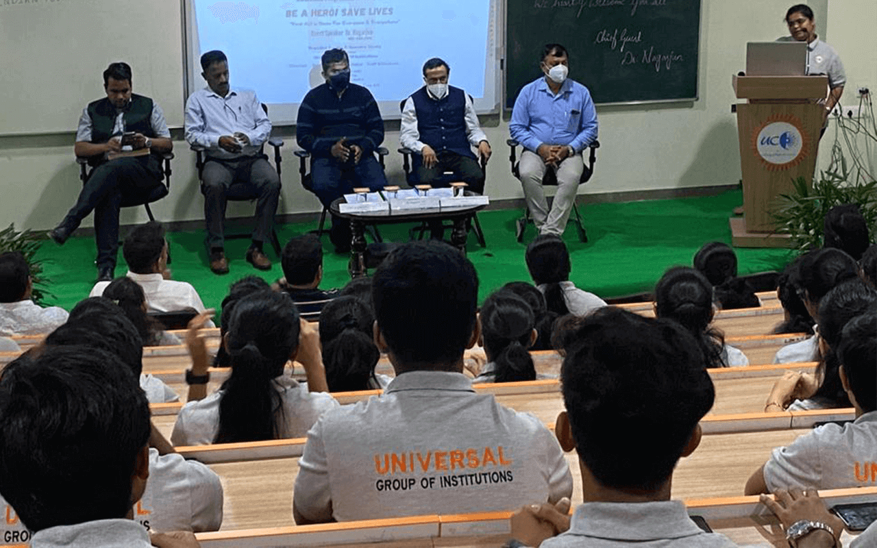 Universal School of Administration in collaboration with the Indian Youth Red Cross Wing (IYRCW) organised an ‘Awareness Programme on First Aid’ on the 27th of November 2021. The Guest Speaker was Dr. Nagarjun K. P. (MD, CSD, DPH)