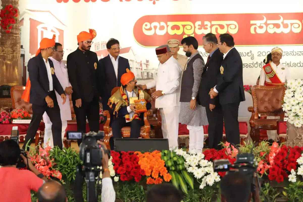 upendra-shetty-being-facilitated