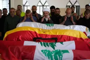 Israel Deepens Lebanon Push as Talks Continue